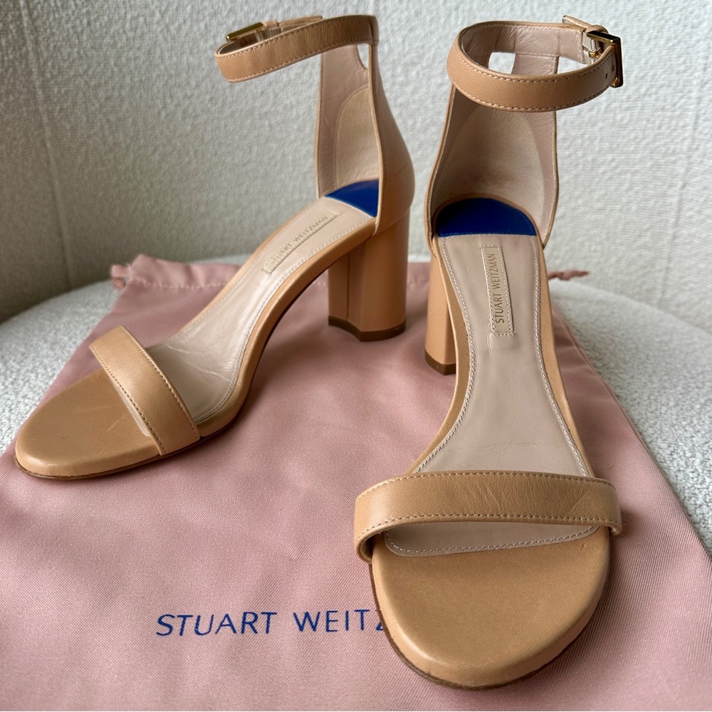 Stuart Weitzman Nude Block Heel Sandals – Size 7